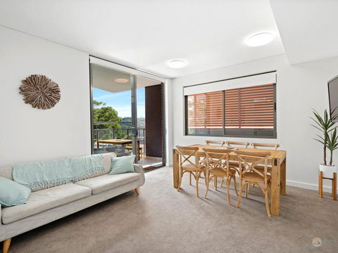 Avoca Beach Pad- 210/14-18 Cape Three Points Rd - Accommodation Batemans Bay 3