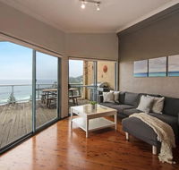 Avoca Heights House /// 4 BDR 2.5 BTH // Direct Ocean Views - Accommodation Batemans Bay