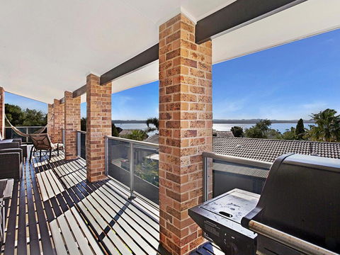 Away @ Nelson Bay, 29 Wollomi Ave - Incredible Water Views, Pet Friendly, WIFI & Aircon - Accommodation Batemans Bay 0