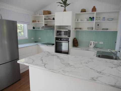 Azure - Accommodation Batemans Bay 2