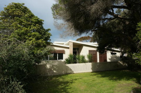 Baillieu Breeze - Accommodation Batemans Bay 1
