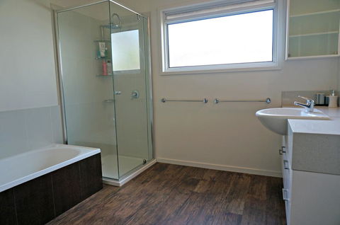 Baillieu Breeze - Accommodation Batemans Bay 3