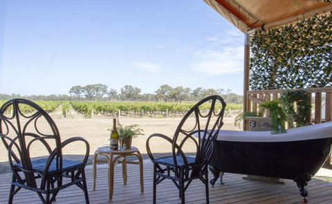 Balgownie Estate Winery Retreat & Restaurant - Accommodation Batemans Bay 1