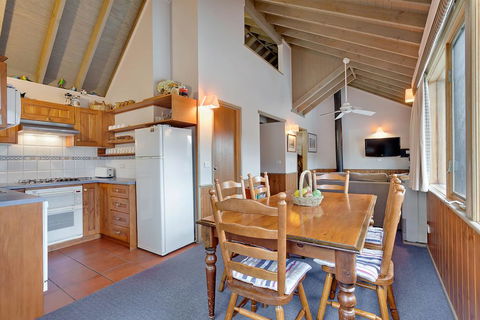 Banjo Apartments - Accommodation Batemans Bay 1