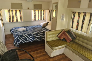 Bateman Bay Holiday Park & Batemans Bay YHA with Accommodation Batemans Bay