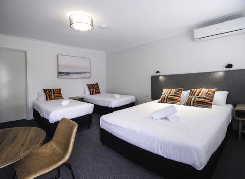 Batemans Bay Hotel - Accommodation Batemans Bay 3