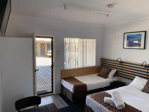Baths Motel Moree - Accommodation Batemans Bay 1