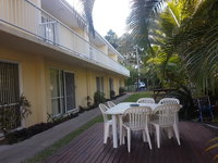 Bayshores Holiday Apartments