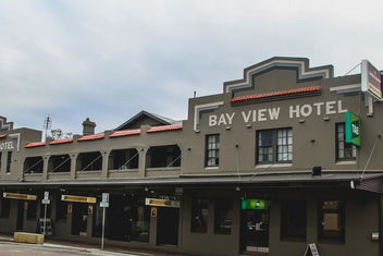 Bayview Hotel - Batemans Bay with Accommodation Batemans Bay