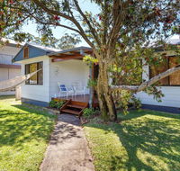 Beach House - Accommodation Batemans Bay