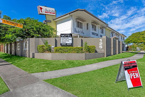 Redcliffe Motor Inn - Accommodation Batemans Bay 0