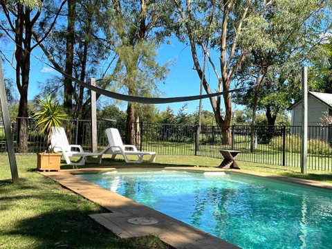Red Tractor Retreat - Accommodation Batemans Bay 2
