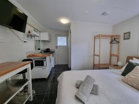 Redcliffe Homestay - Accommodation Batemans Bay 0