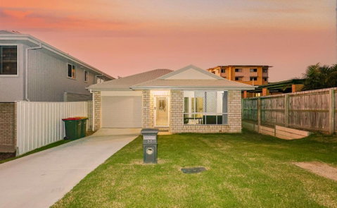 Redcliffe - Accommodation Batemans Bay 3