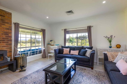 Redims Hill Cottage - Accommodation Batemans Bay 1