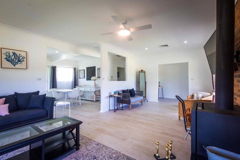 Redims Hill Cottage - Accommodation Batemans Bay 3