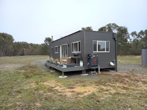 Redman View Luxury Lakeside Cabin - Accommodation Batemans Bay 2