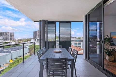 Regatta Hideaway - A Breezy Balcony Residence - Accommodation Batemans Bay 1