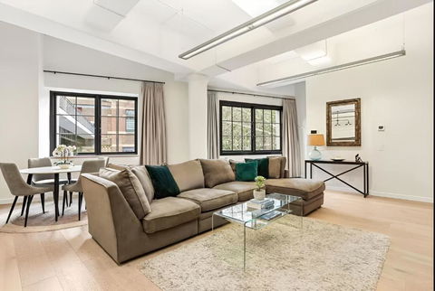 Renovated Warehouse Conversion In Heart Of Sydney - Accommodation Batemans Bay 2