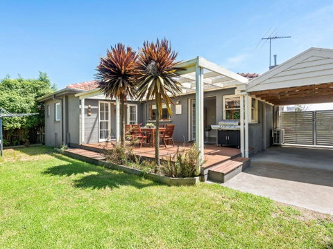 Resarf Retreat - Accommodation Batemans Bay 0