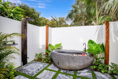 Rest Pet Friendly With Outdoor Bath 3 Mins Walk To Beach - Accommodation Batemans Bay 0