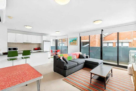 Right In The Centre Of Town - Accommodation Batemans Bay 1