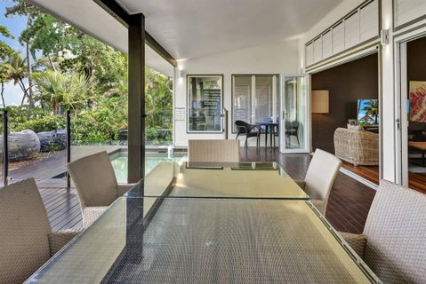 Ripples On The Beach - Beachfront Mission Beach - Accommodation Batemans Bay 2