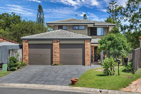 Riverfront Oasis In Elanora - Accommodation Batemans Bay 2