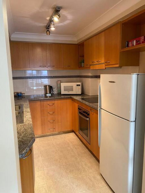 RIVERSIDE CITY VIEW PARKING NETFLIX WIFI WINE FREE - Accommodation Batemans Bay 2