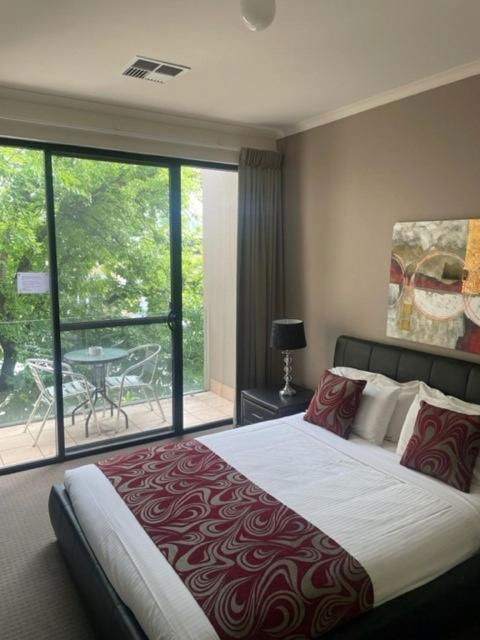 RNR Sturt Holiday Home - Accommodation Batemans Bay 0