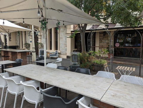Rob Roy Room 1 - Accommodation Batemans Bay 1