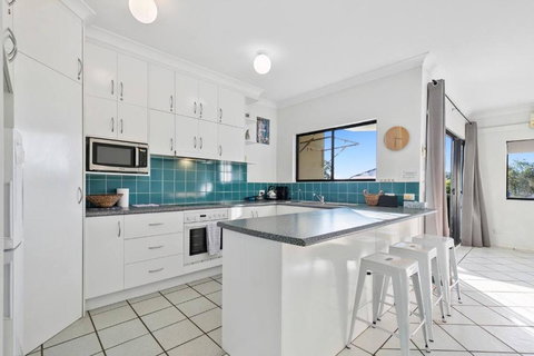 Rooftop Island Sunsets - Accommodation Batemans Bay 1