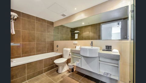 Room With Kitchen At Pandanus - Accommodation Batemans Bay 1