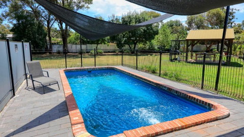 Rose City Motor Inn - Accommodation Batemans Bay 2