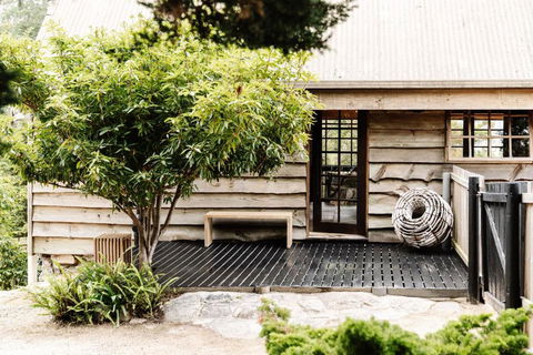 SABI Award Winning Designer Cabin - Accommodation Batemans Bay 3