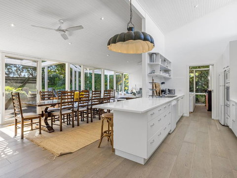 Sail Away Portsea Classic - Accommodation Batemans Bay 0