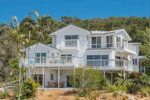 Salt Spray - Accommodation Batemans Bay 0