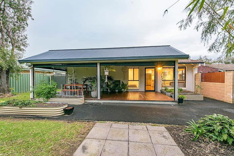 Salty - Accommodation Batemans Bay 0