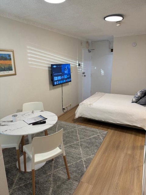 Sam The Central Studio - Accommodation Batemans Bay 1