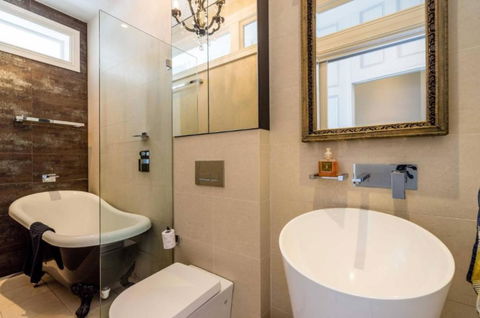 Sanctuary At The Rocks - Accommodation Batemans Bay 3