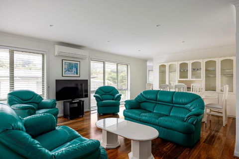 Sand And Foam - Accommodation Batemans Bay 1