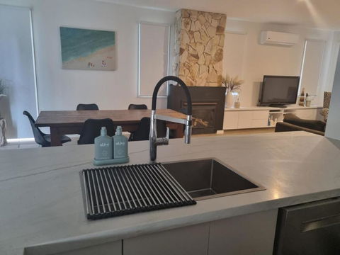 Sand Dunes - Accommodation Batemans Bay 2