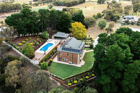 Sand Road Estate - Accommodation Batemans Bay 2