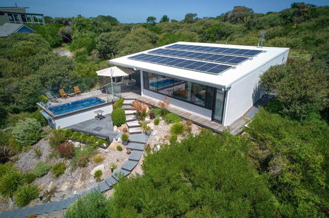 SALT Luxury Couples Villa - Accommodation Batemans Bay 0