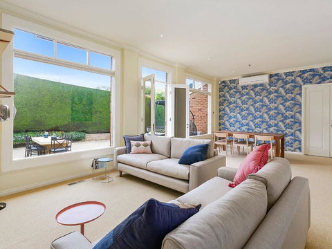 Sandborne Moments To The Sand - Accommodation Batemans Bay 3