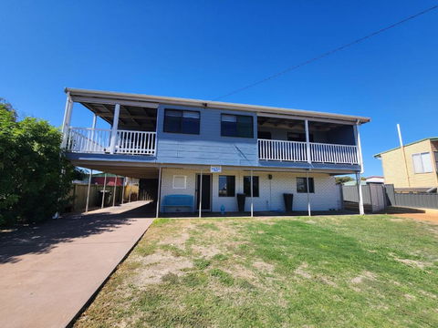 Sands Beach House - Accommodation Batemans Bay 1