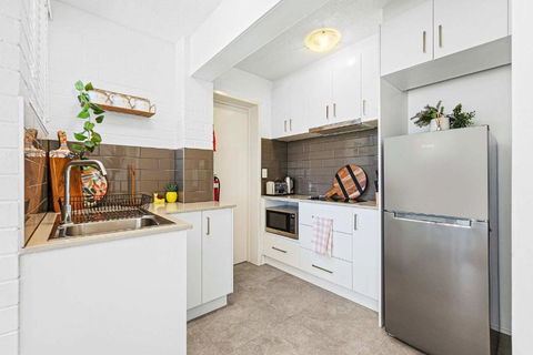Sandy Shores Unit 4 150m Flat Walk To Beach - Accommodation Batemans Bay 3