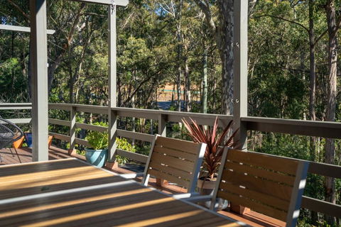 Secluded Coastal Retreat With Ocean Views - Accommodation Batemans Bay 1