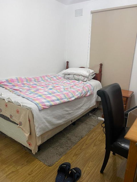 Springvale Single Room For Rent - Accommodation Batemans Bay 0