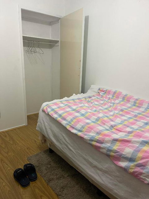 Springvale Single Room For Rent - Accommodation Batemans Bay 1
